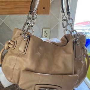 Women’s Coach handbag